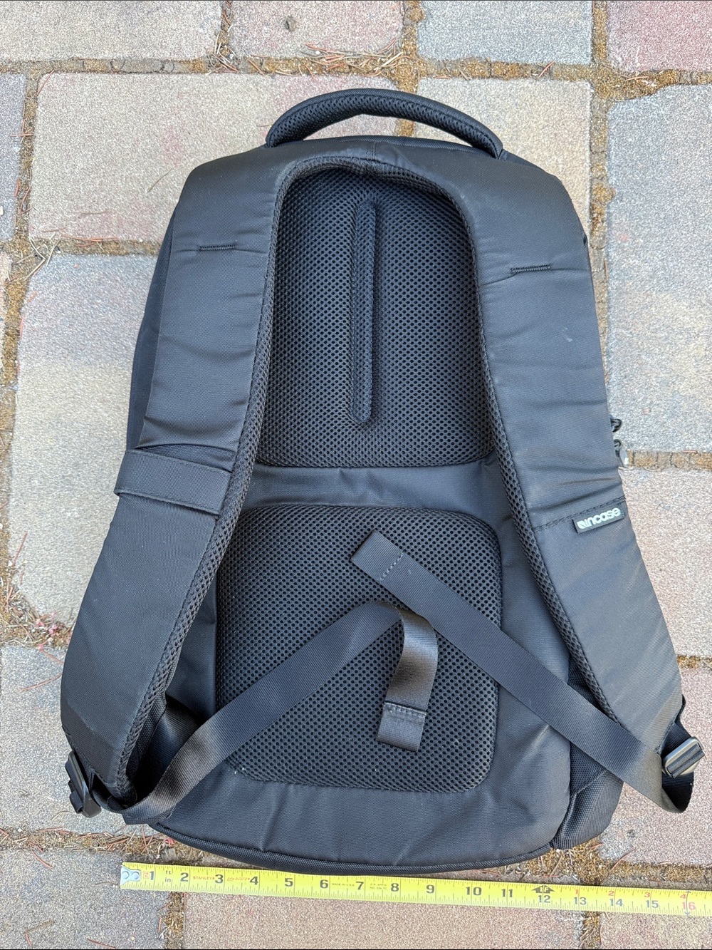 New Incase padded laptop backpack - Picture 2 of 4